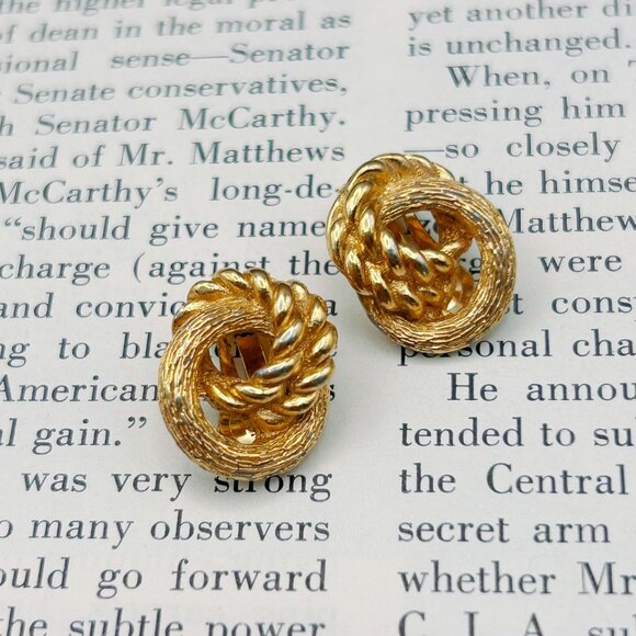 Christian Dior Vintage Clip-On Earrings, 80s–90s Gold Tone Designer Signed - Picture 10 of 10